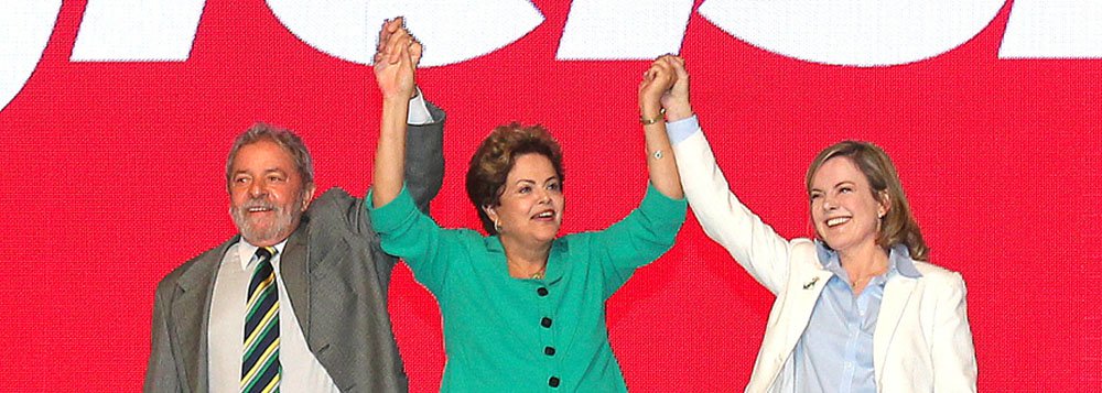 Animada pela pesquisa Datafolha, que apontou seu crescimento de 34% para 38% das intenções de voto, a presidente Dilma Rousseff faz um duro discurso contra os adversários, durante evento de lançamento da candidatura da senadora Gleisi Hoffmann ao governo do Paraná, nesta quinta-feira (3); "Nossos adversários mentem sistematicamente a nosso respeito. Proponho que nós falemos a verdade sobre eles. Vamos lembrar ao povo o que produziram quando estavam no governo: recessão, desemprego, menos renda, entrega do patrimônio do país. Submeteram o país a receituário imposto pelo capital", disse