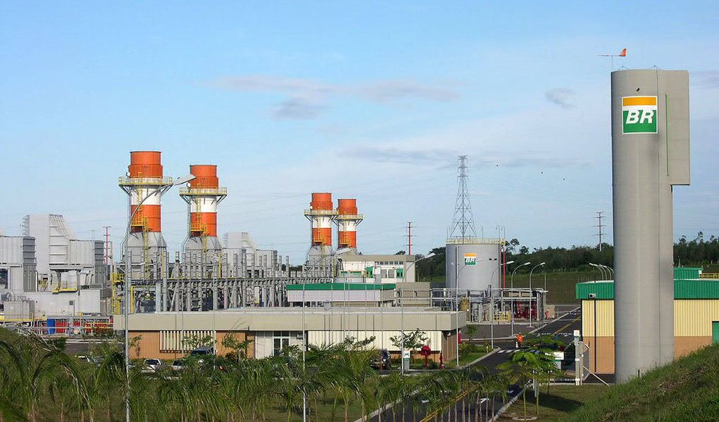 Segundo três agentes do setor, a alta do Preço de Liquidação de Diferenças (PLD) acima dos 800 reais por megawatt-hora não indica perigo de racionamento ou falta de energia, e sim necessidade de acionamento das termelétricas mais caras para garantir o abastecimento