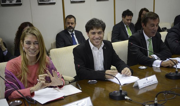 Ministro da Economia da Argentina, Axel Kicillof, anunciou nesta quinta-feira 26 que o país depositou mais de US$ 1 bilhão em um banco de Nova York para pagar parcela do que deve aos 93% dos credores que aceitaram renegociar a dívida, depois do calote de 2001