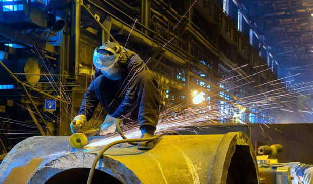 Previsão anterior era de 2%, de acordo com o Relatório Trimestral de Inflação, do Banco Central; o IPCA, ainda segundo o documento, subirá 6,4% neste ano pelo cenário de referência, ante previsão anterior de 6,1%, praticamente no teto da meta do governo