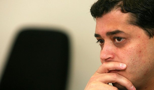 Pré-candidato ao governo do Rio pelo PSD diz que uma possível aliança no Estado envolvendo PSD, PSDB, PSB, PPS, PV, Solidariedade e PROS dará espaço às candidaturas presidenciais de Aécio Neves (PSDB-MG) e Eduardo Campos (PSB-PE); segundo ele, não há chance de o PSD caminhar com Dilma Rousseff no Rio, independentemente da posição da sigla na esfera nacional