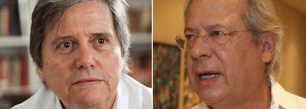 "Os cuidados com a qualidade do teatro não escondem o principal: José Dirceu é um perseguido político e, cada movimento que Joaquim Barbosa fizer para esconder este fato só revela com mais clareza a injustiça que está sendo cometida", diz o jornalista Paulo Moreira Leite; inacreditável que isso esteja acontecendo num Brasil democrático e governado pelo PT