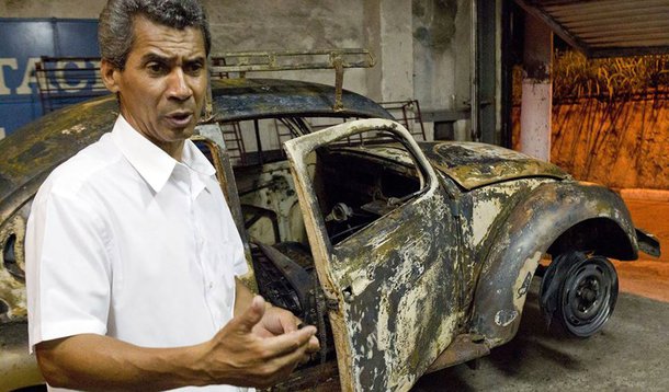 Jornal publicou nesta quinta-feira, quase um mês após o fusca do serralheiro ter se transformado em uma bola de fogo no centro de São Paulo, que ele ganhou uma Brasília de um empresário curitibano, ano 1980; no entanto, apenas as doações através do Blog da Cidadania chegaram até o seu Itamar; a tal vaquinha que o Estado de S. Paulo diz que teria arrecadado “R$ 6,7 mil” não arrecadou nada porque não atingiu o valor a que se propôs, ou seja, R$ 10 mil