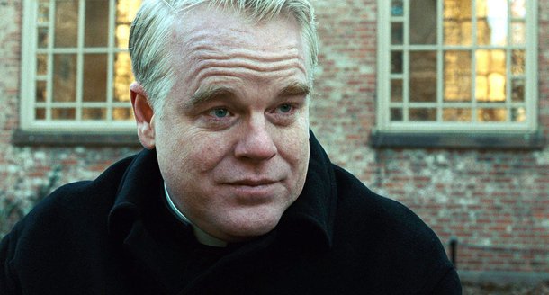 Pessoas têm suposta ligação com as drogas encontradas na casa do ator Philip Seymour Hoffman, que morreu no fim de semana por causa de uma aparente overdose, disse o jornal New York Daily News 