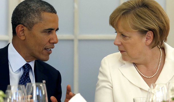 Governo alemão obteve informação de que os EUA podem ter monitorado o telefone da chanceler Angela Merkel; resultado: ela telefonou para o presidente Barack Obama para pedir esclarecimento imediato