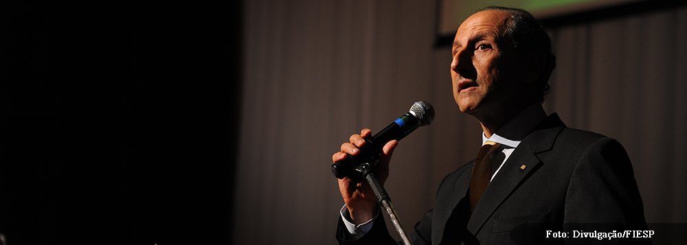 “Este novo aumento da taxa de juros vem prejudicar o momento propício à retomada da atividade. O estímulo à produção nacional dado pela desvalorização cambial será anulado pelo aumento da taxa de juros. É hora de baixar juros e aumentar o investimento público direto e em concessões, para voltarmos a crescer”, disse, em nota, Paulo Skaf, presidente da entidade