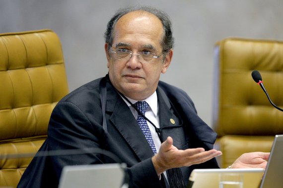 Ministro do STF que adiou decisão da Corte que proíbe doação de recursos de empresas para campanhas eleitorais, diz que exclusividade para pessoas físicas não é solução para o desequilíbrio causado nas contas das siglas atualmente: "Os partidos podem conseguir dinheiro de forma ilícita e distribuir via CPFs. Aqueles que tiverem organizações sociais e controle de movimentos sociais vão pegar a lista de CPFs e fazer doações no nome dessas pessoas”