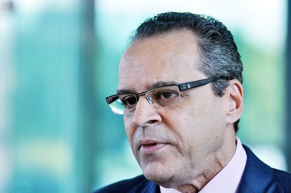 Segundo Diário do Poder, presidente da Câmara dos Deputados (PMDB) já costura apoio com o PT e partidos da oposição para entrar na eleição e 2014 contra vice-governador Robinson Faria (PSD) e a ex-governadora Wilma de Faria (PSB)