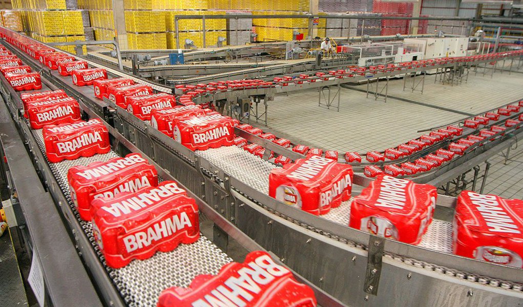 Expectativa da empresa é que 500 mil pontos de vendas em todo o País participem da ação; campanha, denominada de Verão Sem Aumento, inclui as marcas Skol, Brahma e Antarctica nas embalagens retornáveis e descartáveis, de 300ml, 600ml e um litro