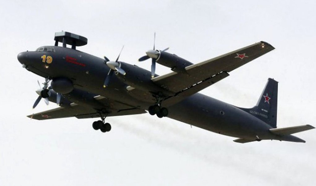 Forças anti-submarino da Frota do Norte da Rússia detectou um submarino estrangeiro em águas de fronteira do país e o "expulsou", afirmaram agências de notícias russas neste sábado (9); o ocorrido pode ser o mais recente sinal das crescentes tensões entre Moscou e Washington sobre a crise na Ucrânia