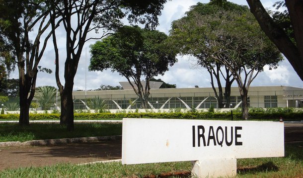 A despeito de reportagem da Folha, embaixada do Iraque divulgou nota nesta segunda-feira (4) sobre o monitoramento que a Agência Brasileira de Inteligência (Abin) fez de algum de seus diplomatas em 2003; embaixada destaca o "o enorme desejo" que os países elevem as relações "em todos os sentidos"; também confirmou que não foi oficialmente avisada pelo governo brasileiro sobre o monitoramento