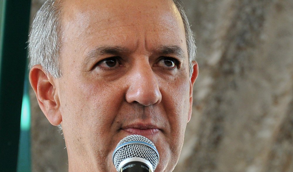 Ex-governador do Distrito Federal disse ser inestimável a perda de Eduardo Campos, "um choque para todos os brasileiros"; "ele deixa uma marca indelével tanto pela vida política quanto pela pessoa, que milhões de brasileiros admiram", afirmou o político nas redes sociais