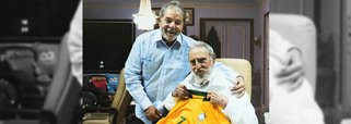 Ex-presidente Luiz Inácio Lula da Silva entregou uma camisa da seleção brasileira ao ex-presidente cubano Fidel Castro; em Havana, Lula discute momento da esquerda na América Latina; crise política na Venezuela, econômica na Argentina e eleições no Brasil podem mudar correlação de forças abruptamente