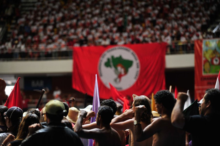 Encontro realizado no Ginásio Nilson Nelson vai até sexta-feira 14 e marca os 30 anos do MST; com o tema Lutar, Construir Reforma Agrária Popular, 15 mil trabalhadores de 23 estados irão participar do 6º Congresso Nacional, além de 250 convidados internacionais