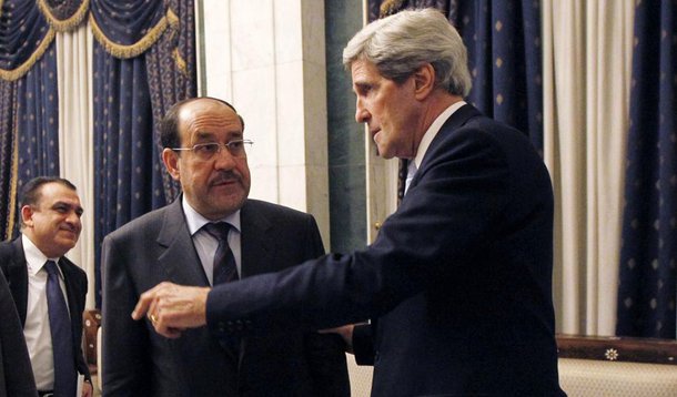 Em Jerusalém, secretário de Estado norte-americano alegou que país irá ajudar o governo do primeiro-ministro iraquiano, Nuri al-Maliki, mas deixou claro não haver hipótese sobre o retorno de tropas dos EUA ao Iraque