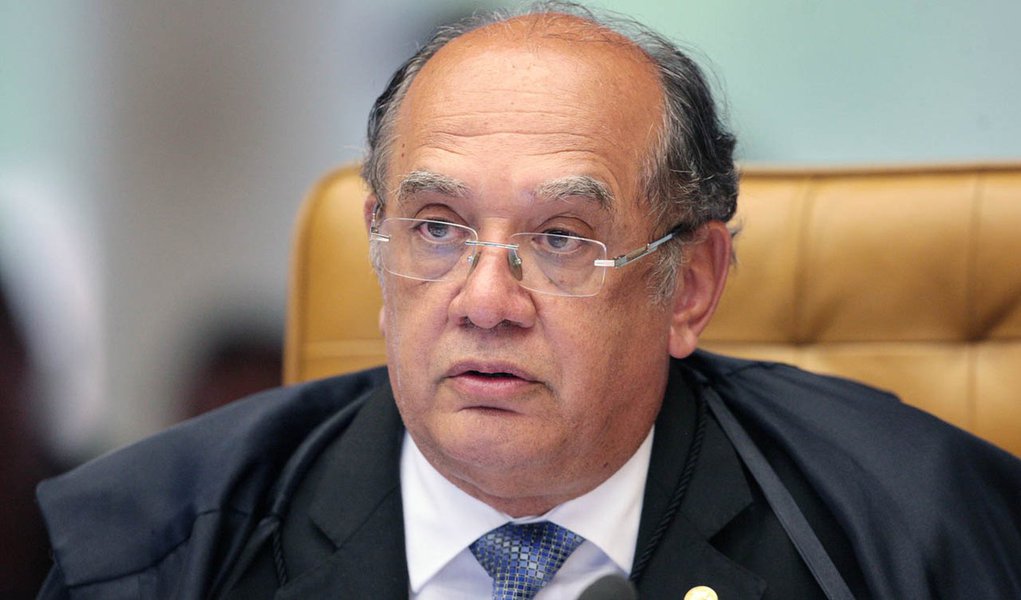 "Acho que em dois dias vamos encerrar isso", afirmou o ministro do STF, sobre os segundos embargos de declaração, que começarão a ser julgados na próxima quarta-feira; segundo Gilmar Mendes, as prisões dos réus da AP 470 também serão discutidas na próxima semana