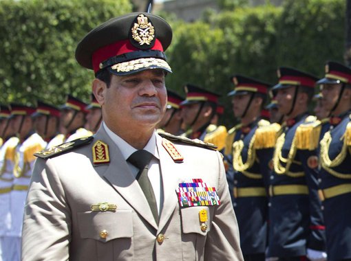 O ex-chefe do exército Abdel Fattah al-Sisi foi empossado como presidente do Egito neste domingo, em uma cerimônia discreta com a presença de aliados ocidentais preocupados com a repressão aos dissidentes desde que ele depôs o líder islamista Mohamed Mursi