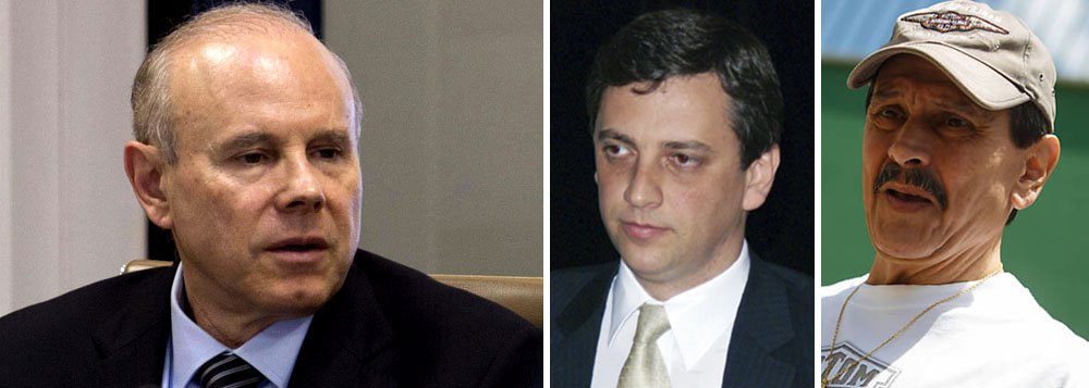 O ministro da Fazenda, Guido Mantega, já bateu o martelo: vai demitir Luciano Santanna, atual superintendente da Susep, órgão que regula o mercado segurador e tem imenso poder num setor estratégico da economia; durante muitos anos, a Susep foi um feudo do PTB, até recentemente presidido por Roberto Jefferson; com a possível prisão do delator do chamado “mensalão”, abre-se espaço para uma nova relação entre o PTB e governo Dilma, mas fora da área econômica