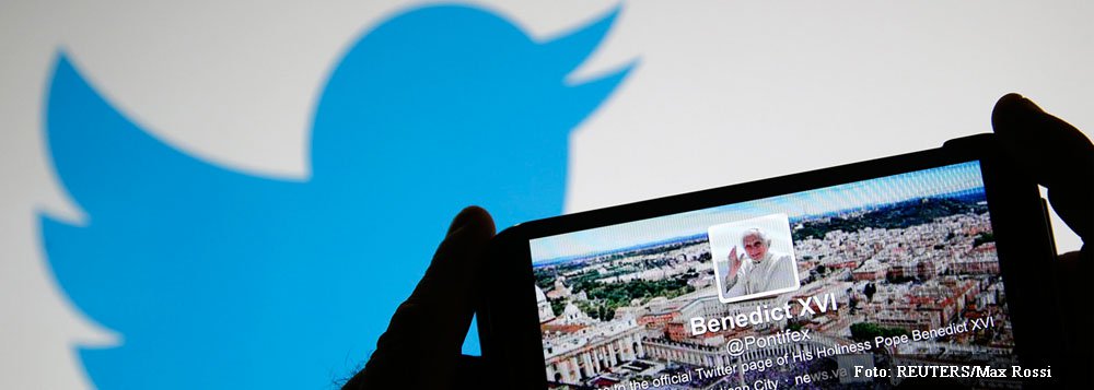 Enquanto o Twitter se encaminha para fazer a oferta pública inicial (IPO, na sigla em inglês) de tecnologia mais esperada do ano, lembranças da estreia decepcionante do Facebook em 2012 comprometem o entusiasmo pelos papéis da empresa