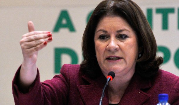 Proposta de iniciativa popular que está tramitando no Congresso foi apresentada com a assinatura de mais de 800 mil brasileiros; “Nem tirando todas as demais políticas públicas eu consigo implementar essa proposta. Já tivemos reuniões com o movimento mostrando a dificuldade e o impacto nas demais contas”, disse a ministra