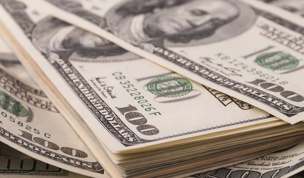 Balança comercial brasileira registrou superávit de 2,365 bilhões de dólares em junho, informou nesta terça-feira o Ministério do Desenvolvimento, Indústria e Comércio Exterior; no primeiro semestre deste ano, o saldo comercial do país ficou negativo em 2,490 bilhões de dólares