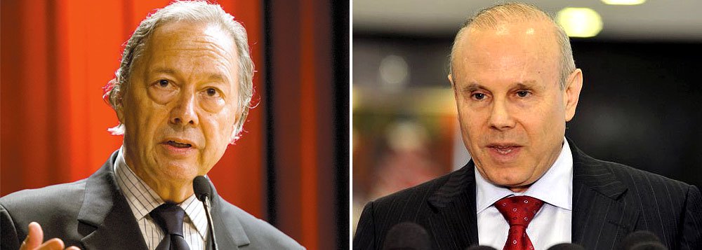 Ex-ministro Pedro Malan afirma que a meta dos próximos anos deve ser mantida em 4,5% pela equipe de Guido Mantega, porque ela já corre perto do teto; além disso, Malan diz que, sem controle dos preços administrados, já estaria rodando acima de 7%