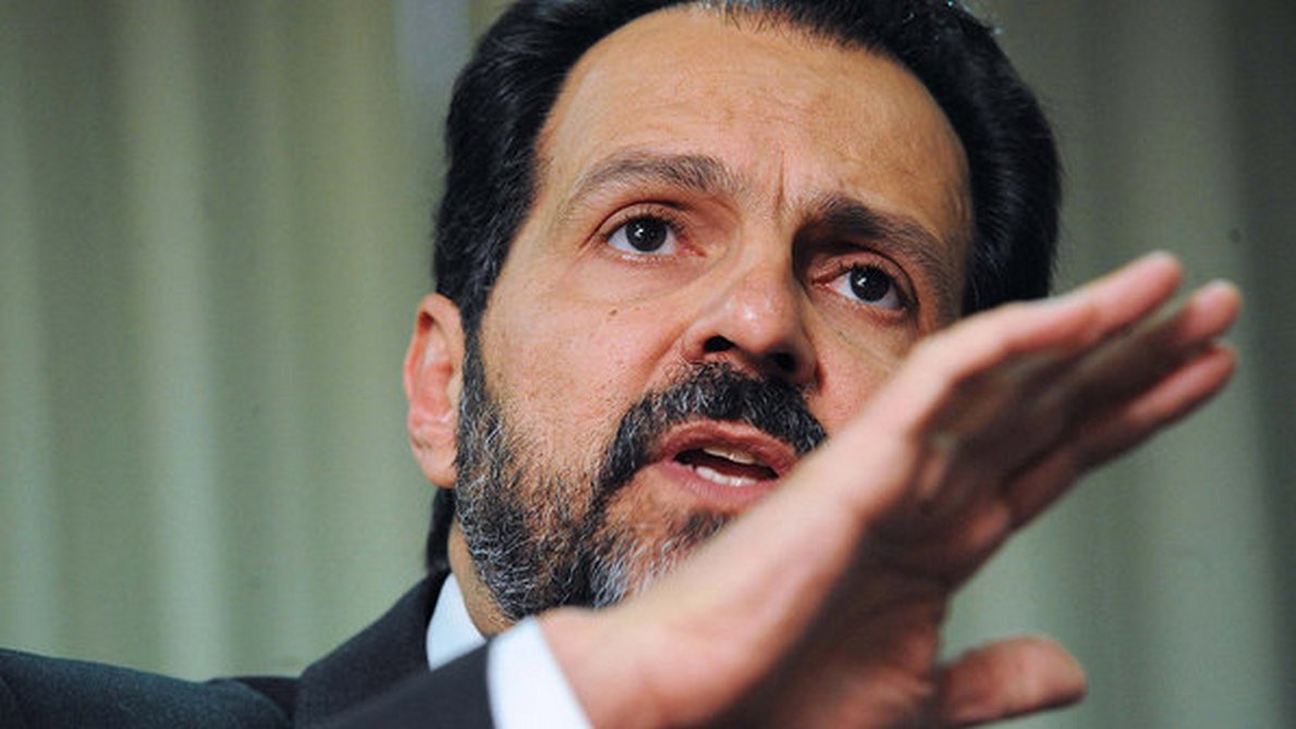 Governador determinou e Secretaria de Transparência já está apurando as denúncias, veiculadas na imprensa, de possíveis irregularidades no Transporte Urbano do Distrito Federal (DFTrans); órgão é acusado de cobrar das concessionárias bilhetes aéreos e passagens, que seriam destinadas a sindicalistas e filiados do PPL, partido presidido no DF pelo diretor do DFTrans, Marco Antonio Campanella