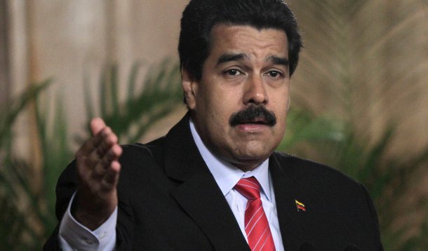 "Os grandes meios de comunicação montaram uma campanha contra o Mundial (...) como aconteceu com o anterior na África do Sul", disse o presidente venezuelano, Nicolas Maduro; ele afirmou torcer para que a taça de campeão fique na América Latina e pediu que venezuelanos assistam o evento: "Desejamos ao Brasil, ao povo do Brasil, à presidente Dilma Rousseff toda a sorte para este Mundial de Futebol. É um orgulho para os sul-americanos que este Mundial aconteça em território sul-americano"