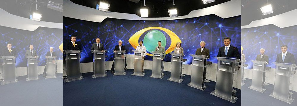 Debate na Band contou com os candidatos: Beto Richa (PSDB), Gleisi Hoffmann (PT), Roberto Requião (PMDB), Geonisio Marinho (PRTB), Bernardo Piloto (PSOL), Tulio Bandeira (PTC), Rodrigo Tomazini (PSTU) e Ogier Buchi (PRP); logo no começo, Requião reclamou do “pouco” tempo para perguntar e não concluiu seu raciocínio; Beto Richa aproveitou para atacar: “Requião quer confundir a opinião pública e falta com a verdade. Requião está de cabelo branco, tem de tomar jeito, tá na hora de falar a verdade”