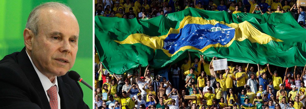 Ao comentar a desaceleração na economia com o crescimento de 0,2% no primeiro trimestre, ministro da Fazenda afirmou que Mundial, que começa em junho, pode influenciar positivamente o avanço do PIB; segundo ele, o evento vai beneficiar mais os setores de comércio e serviços