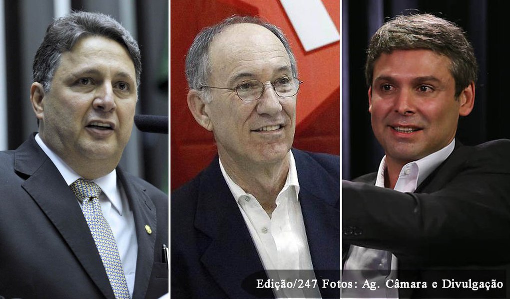 Encontro entre o presidente do PT, Rui Falcão, e o deputado Anthony Garotinho (PR-RJ), que lidera as pesquisas no Rio, acontece nesta quarta; em contrapartida, Garotinho pede que Rui leve algum partido da base aliada a apoiá-lo – e não ao candidato petista Lindbergh Farias