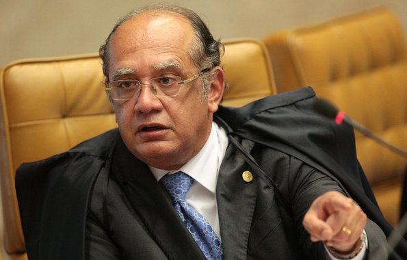 "Não faz sentido que, num país como o Brasil, nós tenhamos presídios sem as mínimas condições para um tratamento digno das pessoas", admitiu o ministro do STF, em entrevista à jornalista Mônica Bergamo; declaração é feita num momento em que o ex-deputado José Genoino, que sofre de uma grave doença cardíaca, pode ir para uma penitenciária