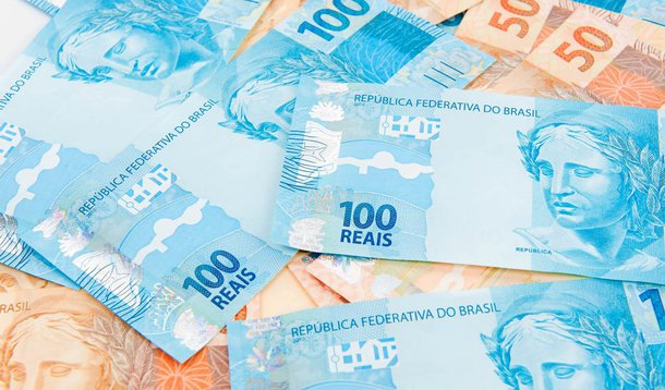 Resultado de julho representa crescimento real de 0,89% em relação ao mesmo período de 2012, descontada a inflação pelo IPCA; no acumulado do ano, a arrecadação federal somou R$ 638,27 bilhões, alta de 0,55% na comparação com o primeiro semestre do ano passado