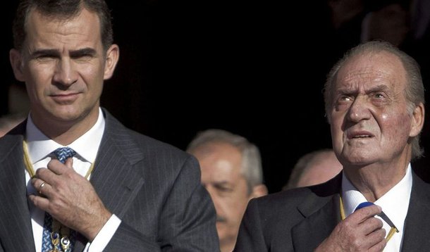 Razão pela qual o rei Juan Carlos I da Espanha decidiu abdicar em favor do filho, o príncipe Felipe de Borbón, "é algo que Sua Majestade deseja comunicar pessoalmente a todos os espanhóis ao longo desta manhã", disse o chefe de Governo espanhol Mariano Rajoy