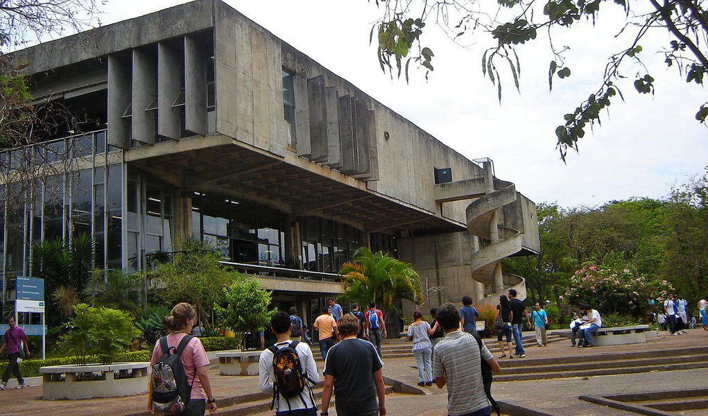 O falecimento ocorreu próximo ao Anfiteatro 3, localizado no ICC Norte do câmpus da instituição; duas viaturas e duas motolâncias foram enviados ao local pelo Samu para atender o universitário.