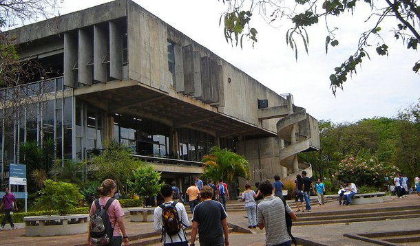 O falecimento ocorreu próximo ao Anfiteatro 3, localizado no ICC Norte do câmpus da instituição; duas viaturas e duas motolâncias foram enviados ao local pelo Samu para atender o universitário.