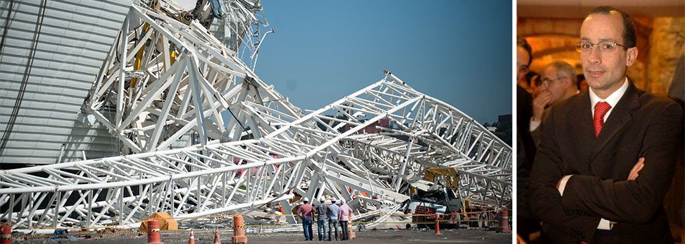 Dos nove citados na ação, sete funcionários trabalhavam para a construtora de Marcelo Odebrecht, responsável pela construção do estádio, que foi palco de abertura da Copa do Mundo de 2014; no mês passado, laudo concluiu que o acidente que matou duas pessoas foi causado porque o solo sob o guindaste sofreu afundamento; segundo o delegado responsável pela investigação, Luiz Antonio da Cruz, uma fiscalização mais rigorosa teria percebido que a estrutura não ia suportar o peso do equipamento