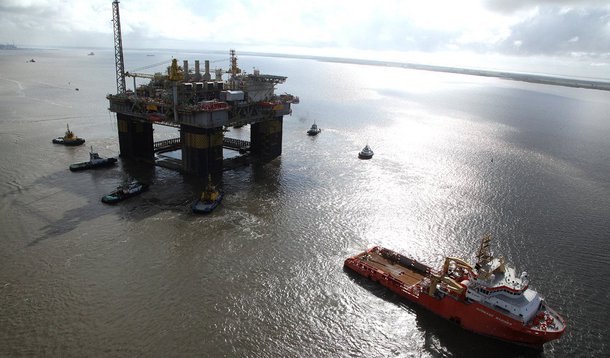 Plataforma entrou em operação no campo de Roncador na terça-feira, informou a empresa nesta quarta; a P-55 terá 17 poços interligados a ela, sendo 11 produtores de petróleo e gás e seis injetores de água