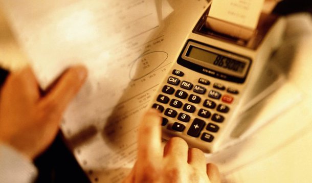 Foi o sexto aumento seguido de abril para cá, quando a taxa estava em 7,25%, no nível mais baixo desde que o Comité de Política Monetária foi criado, em junho de 1996; elevação de 0,5 ponto percentual era esperada pelos analistas financeiros; nesta quarta, o colegiado de diretores do BC reafirmou a disposição de dar continuidade à elevação da taxa de juros para conter a demanda consumista no mercado doméstico e impedir o avanço da inflação, que acumula 5,84% nos últimos 12 meses