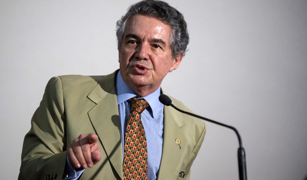 Apesar de não querer comentar a nova denúncia de tratamento diferenciado a José Dirceu, ministro do STF afirmou que prisões são como "panela de pressão" e o registro de tratamento diferenciado a presos condenados na Ação Penal 470 "gera indignação e revolta" em outros detentos