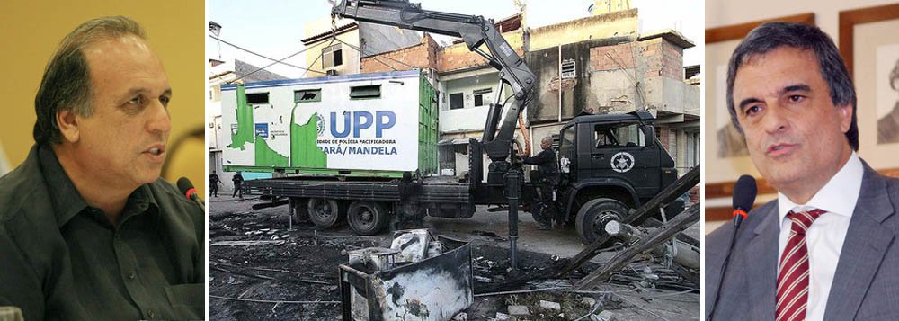 O governador do Rio, pelo PMDB, Luiz Fernando Pezão, informou que pediu ao ministro da Justiça, José Eduardo Cardozo, a transferência de pelo menos seis detentos para um presídio federal de segurança máxima; de acordo com o governador, o objetivo é diminuir a onda de ataques às unidades de Polícia Pacificadora, e dificultar o contato entre traficantes