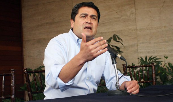 As projeções do Tribunal Superior Eleitoral  de Honduras apontam a vitória do candidato governista Juan Orlando Hernández, do Partido Nacional (PN), nas eleições realizadas neste domingo no país