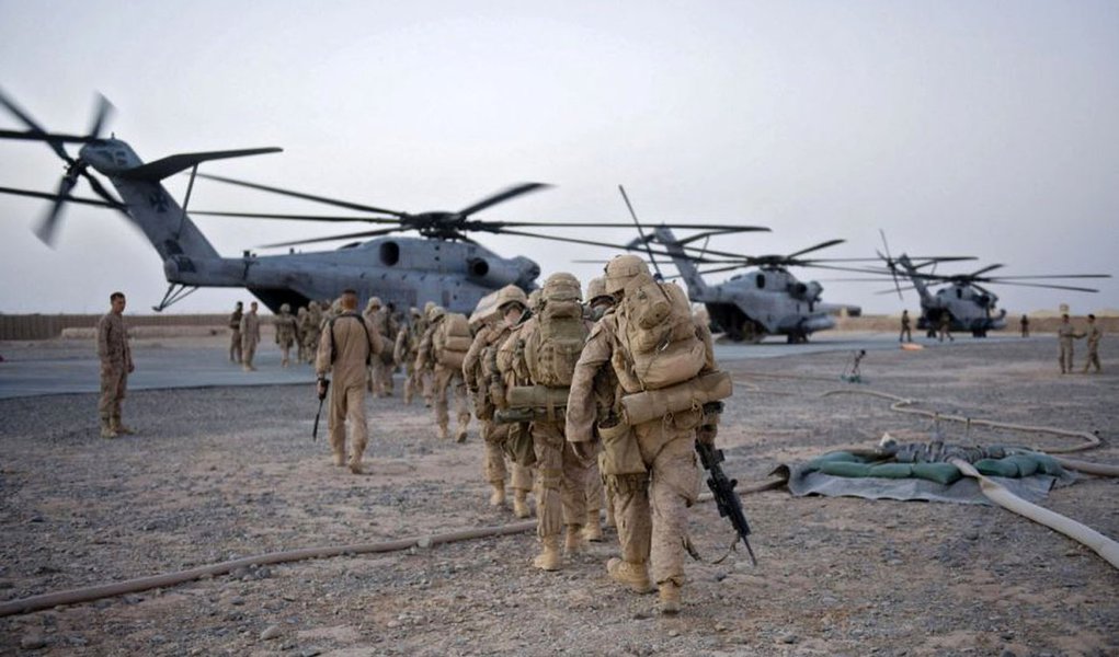 O presidente afegão, Hamid Karzai, se recusou a assinar um acordo de segurança com os Estados Unidos, disse a Casa Branca, abrindo a perspectiva de uma completa retirada das tropas norte-americanas do país no ano que vem