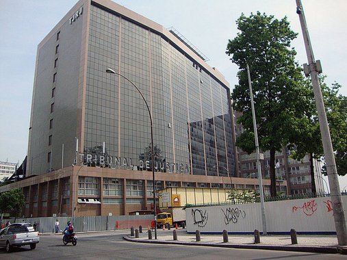 A 8ª Semana Nacional de Conciliação, promovida pelo CNJ, começa nesta segunda-feira e vai até sexta em todo o País; no Rio de Janeiro, cerca de 30 mil processos já foram pautados para análise nesse período; segundo o Tribunal de Justiça do Estado, o número foi estipulado para superar a marca de aproximadamente 6 mil audiências realizadas na edição do ano passado, que resultou em 76,33% de acordos com êxito