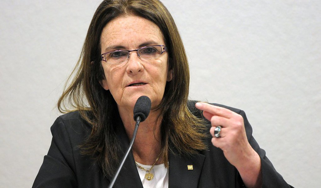 Em audiência pública no Senado relacionada às denúncias de espionagem dos EUA, presidente da Petrobras afirma que somente ela e o diretor de Exploração e Produção da empresa, José Formigli, estão a par da atuação da empresa no leilão do pré-sal, da Bacia de Santos