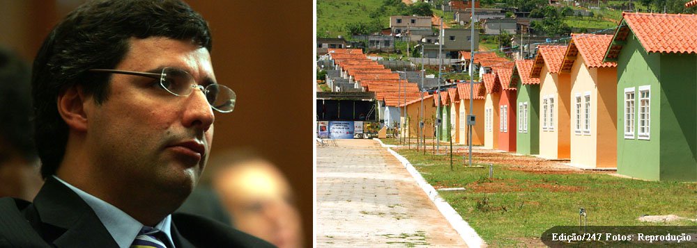 Relatório do banco de André Esteves procura enfraquecer braço forte do banco estatal; tigrada do BTG Pactual mira programa Minha Casa Melhor, menina dos ohos do governo Dilma, para provocar intrigas no mercado; instabilidade interessa; majoritário no Pan, onde é sócio da própria Caixa, banco de Esteves tenta entrar em financiamento imobiliário; enfraquecimento do sócio onde Esteves não é sócio visa dar mais lucros a Esteves onde ele majoritário sobre o sócio; lógica do levar vantagem em tudo mesmo; depois do sócio Persio Arida jogar seu nome em cima do desemprego, banqueiro carioca se supera no interesse cruzado