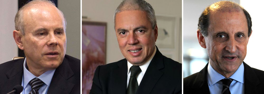 Entidade empresarial, comandada por Paulo Skaf, contratou o experiente jornalista Guilherme Barros, que, até recentemente, assessorava o ministro da Fazenda, Guido Mantega