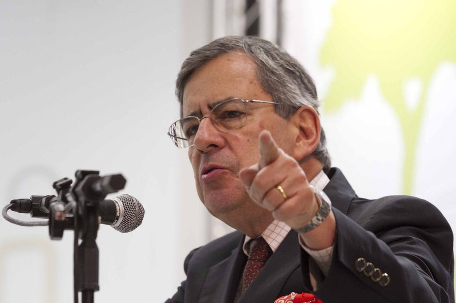 Paulo Henrique Amorim não gostou da entrevista exclusiva concedida pela presidente Dilma ao 247; disse que vem tentando há anos, mas não consegue, porque talvez não tenha as credenciais do 247; de fato, não tem, nunca teve e jamais terá; a ele, faltam trabalho, seriedade e, sobretudo, caráter