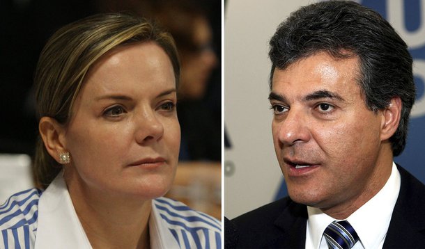 Encontro promovido pelo PT neste sábado, com cerca de duas mil pessoas, marcou a largada da candidatura da senadora Gleisi Hoffmann na disputa pelo governo do Paraná; "O Beto Richa fica colocando culpa nos outros pela sua incompetência administrativa", atacou a petista; prefeito da capital, Gustavo Fruet (PDT), participou do evento e reafirmou a disposição de brecar a reeleição do tucano Beto Richa; "Estamos no mesmo projeto", disse