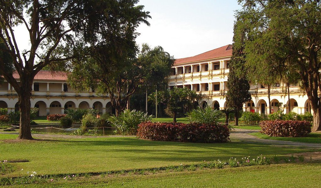 Manifestação foi pacífica e ocorreu em frente à Universidade Federal Rural do Rio de Janeiro (UFRRJ), em Seropédica, região metropolitana do Rio; ato ocorreu em protesto ao uso de animais em pesquisas da instituição, procedimentos que, segundo os manifestantes, são feitos com maus-tratos